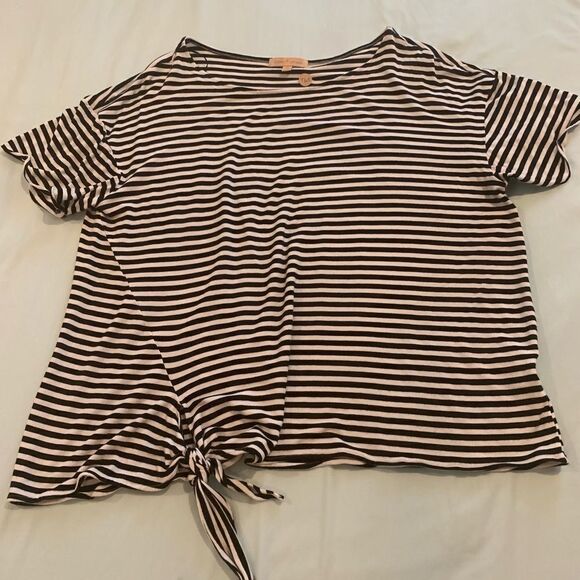 Gibson Latimer tie front stripe top - Picture 2 of 6